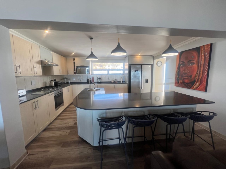 4 Bedroom Property for Sale in Da Gama Bay Western Cape